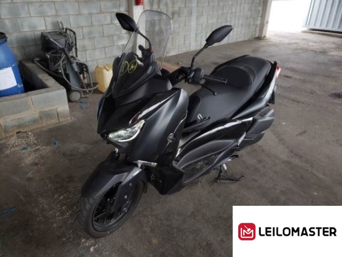 YAMAHA XMAX 250 22/22