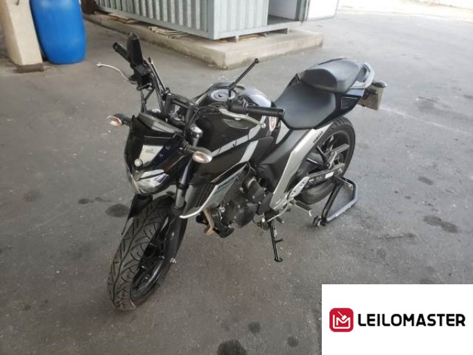YAMAHA FAZER 250 21/21