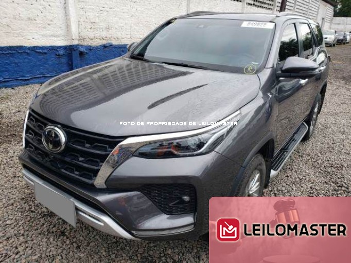 TOYOTA HILUX SW4 21/21