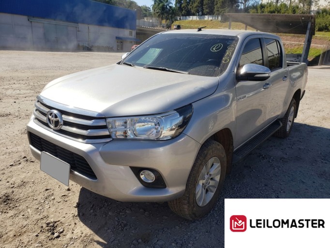 TOYOTA HILUX 16/16